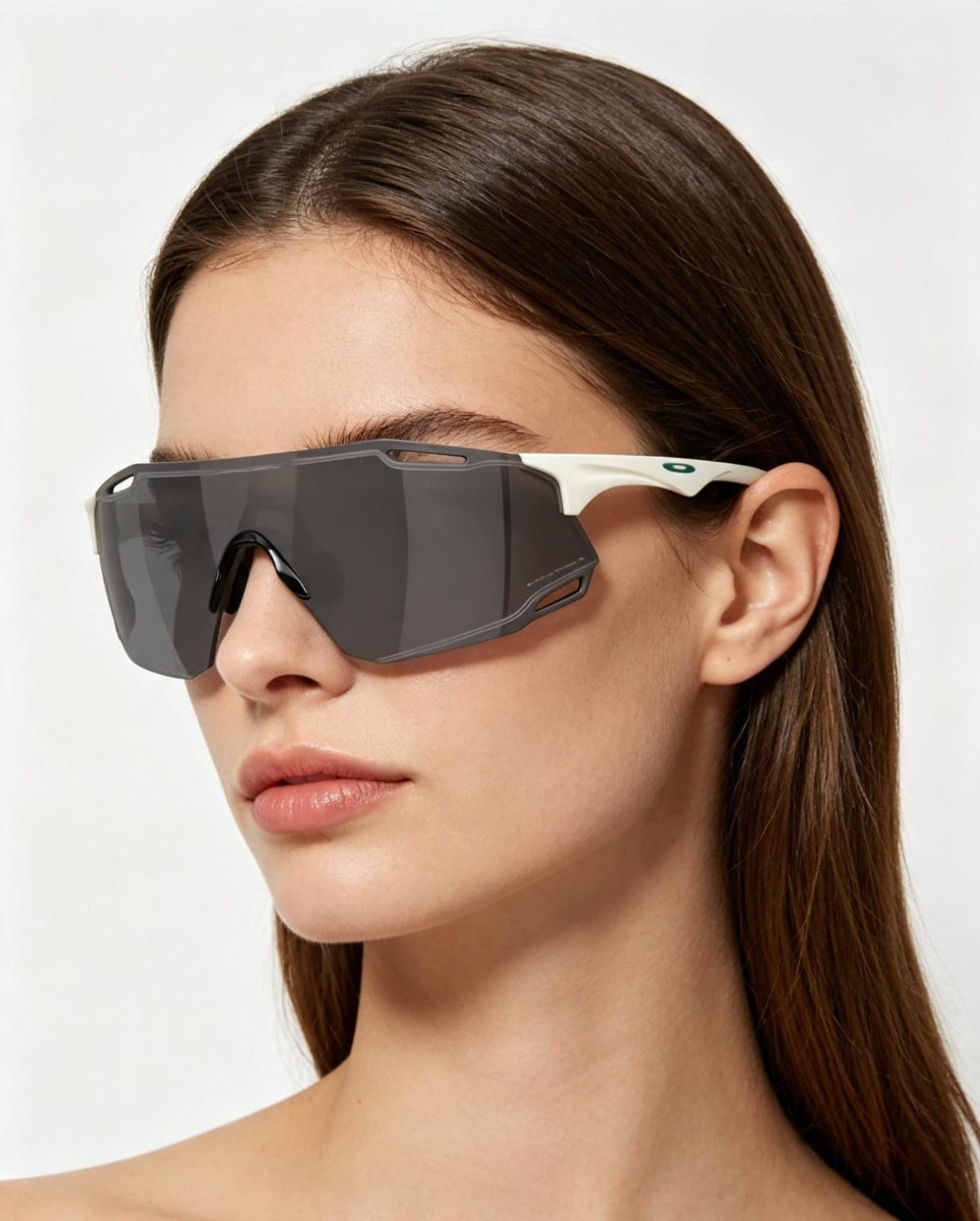 Óculos Solar Esportivo OAKLEY OO9513D (CYBR DYNO) 0539 (Acetato Máscara Névoa Fosco/Prizm Black)