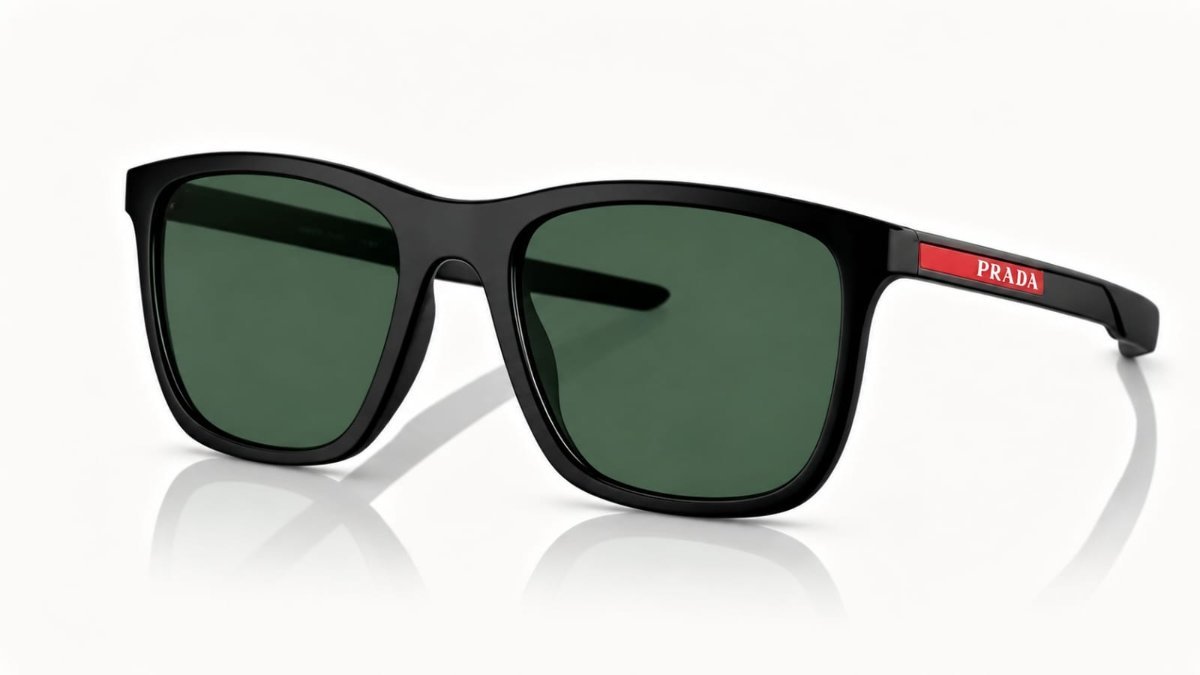 Óculos Solar PRADA LINEA ROSSA SPS 10W 54-19 1BO-06U (Acetato Preto Fosco/Lentes Verde Tuning)