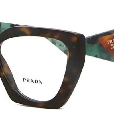 Óculos Receituário PRADA VPR 09Y 54-18 2AU-1O1 (Acetato Frontal Marrom Tartaruga/Hastes Verde Mescladas com Preto e Logo Prada Triangular em Marrom)
