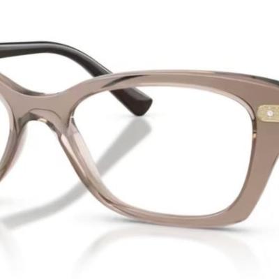 Óculos Receituário VOGUE VO 5704B 54-17 W44 (Acetato Preto Brilhante) 2940 (Acetato Marrom Translúcido) 3286 (Acetato Vinho Transparente)